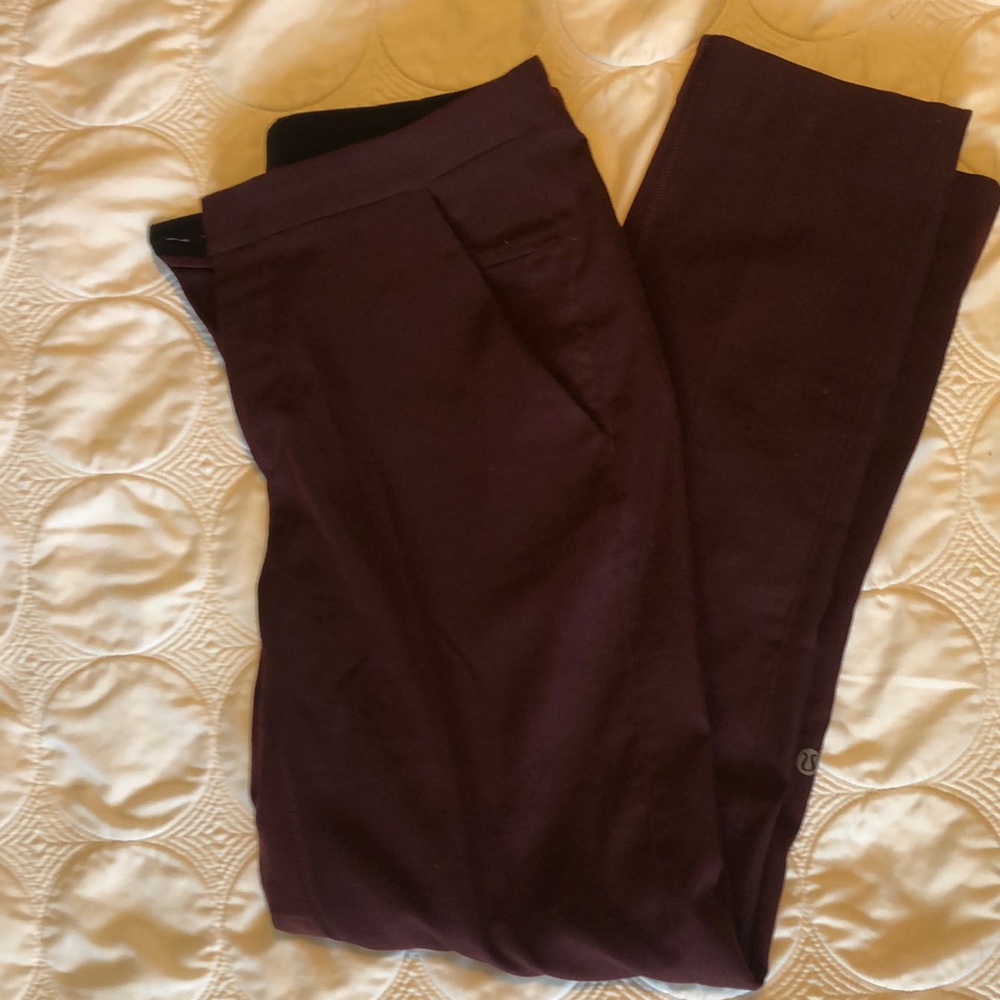 Lululemon city sleek pant size 4 burgundy